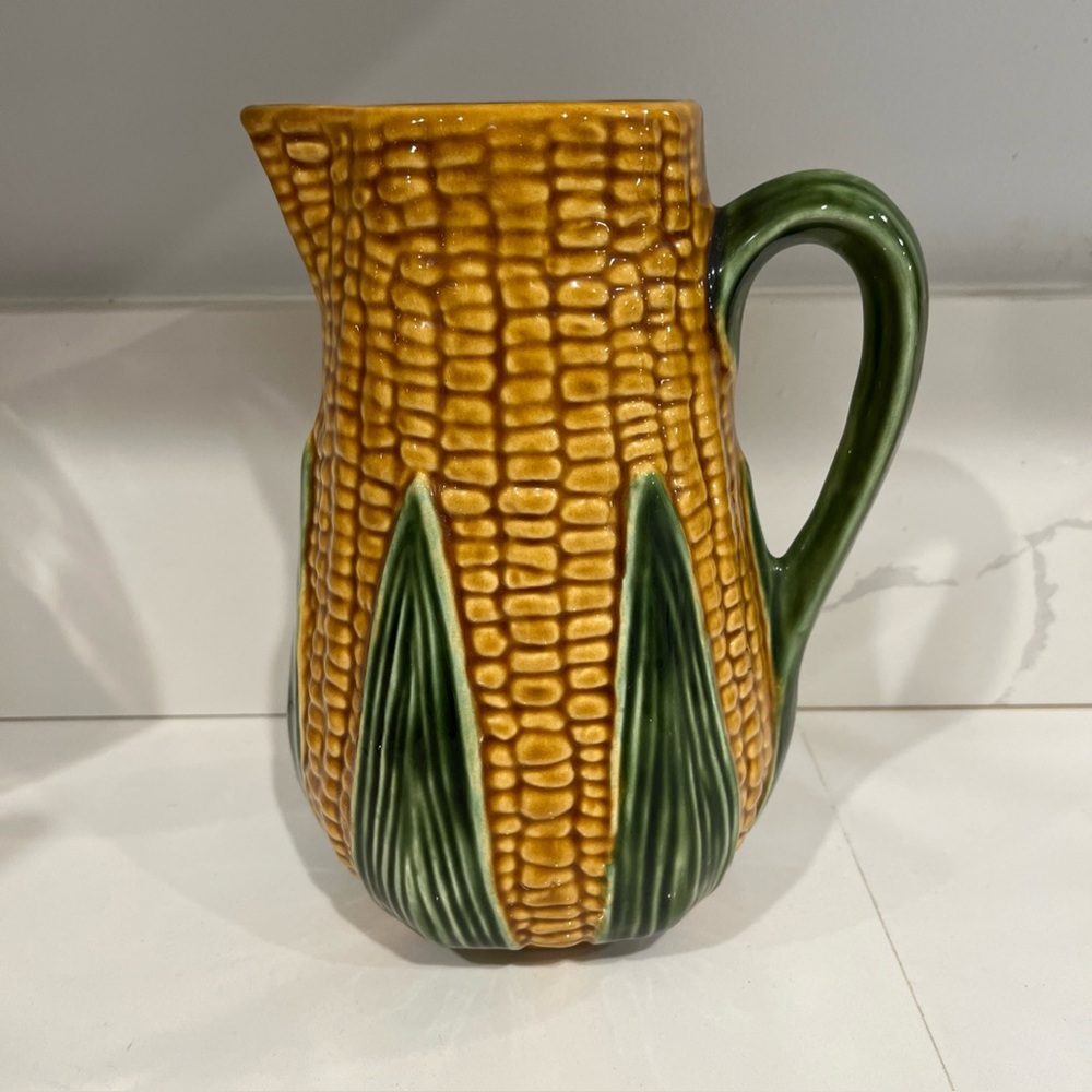 OLFAIRE MAJOLICA EAR OF CORN PITCHER VINTAGE MADE IN PORTUGAL. 8.5” Tall